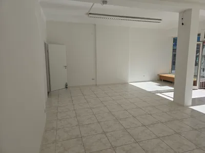 Gewerbeimmobilie mieten in Wels – 60 m², € 1.450 – Bild 2 von 11