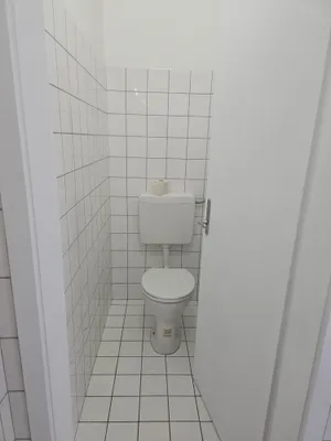 Gewerbeimmobilie mieten in Wels – 60 m², € 1.450 – Bild 9 von 11