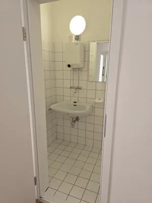 Gewerbeimmobilie mieten in Wels – 60 m², € 1.450 – Bild 7 von 11