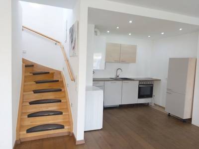 Traumhafte 4-Zimmer-Maisonette mit 3 Etagen, 97m^2 & spektakulärer Dachterrasse in 1220 Wien! – Bild 3