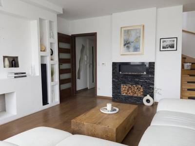 Traumhafte 4-Zimmer-Maisonette mit 3 Etagen, 97m^2 & spektakulärer Dachterrasse in 1220 Wien! – Bild 2