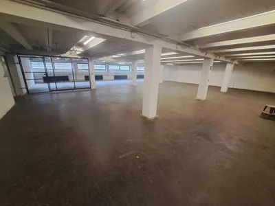 Gewerbeimmobilie mieten in Wien – 250 m², € 755