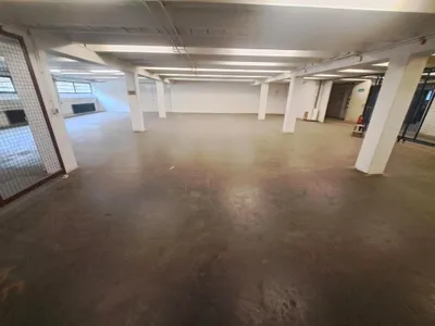 Gewerbeimmobilie mieten in Wien – 250 m², € 755 – Bild 2 von 5