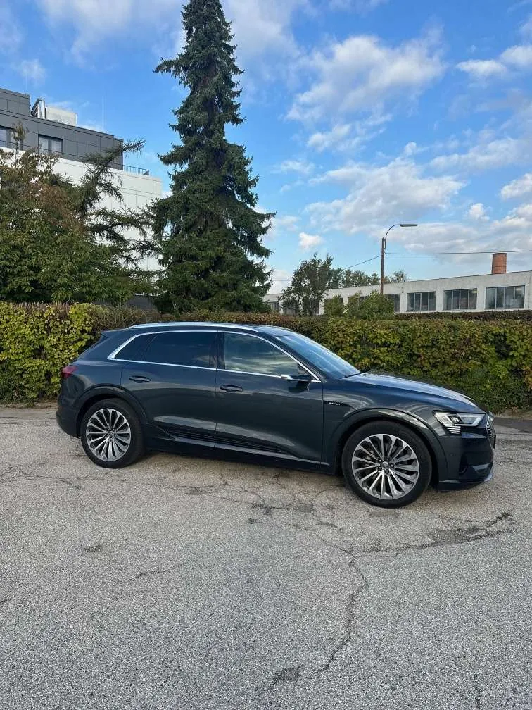 Audi e-tron