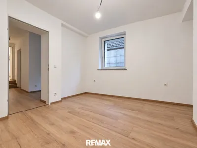 9-Zimmer-Gewerbeimmobilie kaufen in Linz Land – 210 m², € 590.000 – Bild 15 von 25