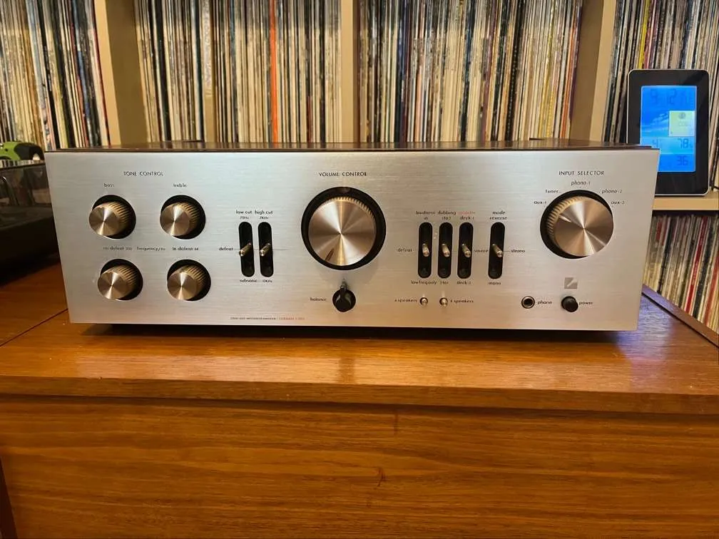 LUXMAN L-80 プリメインアンプ 通電確認済み ガリあり ジャンク 名機 LUXMAN プリメインアンプ L-80V ジャンク L-80 ラックスマン 0 JLUXMAN