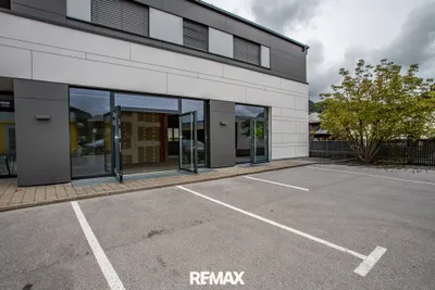 Gewerbeimmobilie mieten in Salzburg-Umgebung – 108 m², € 2.490 – Bild 1 von 13