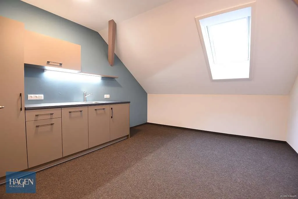 Office am Schlossplatz - Historisches Bürogebäude im Altstadtkern von Hohenems! Mehrere Einheiten zu vermieten - als Beispiel Top 6! - Ansicht 3