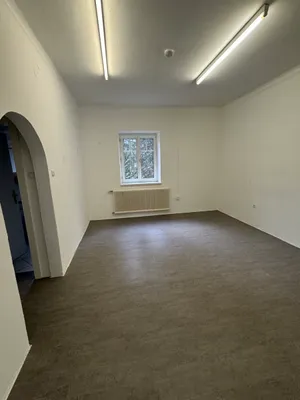 3-Zimmer-Gewerbeimmobilie mieten in Sankt Veit an der Glan – 76 m², € 857 – Bild 5 von 9