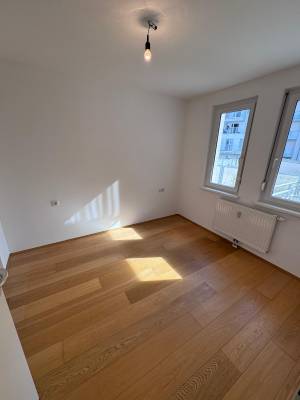 WG taugliche innenhofseitige 2-Zimmer-Wohnung in zentraler Lage am Mariahilfer Gürtel. – Bild 3