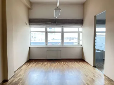 2-Zimmer-Gewerbeimmobilie mieten in Salzburg-Umgebung – 63 m², € 1.027