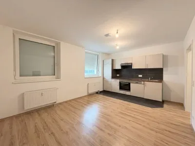Schöne und praktische 2-Zimmer-Wohnung mit Abstellraum mit perfekter Anbindung in Hetzendorf! – Bild 2