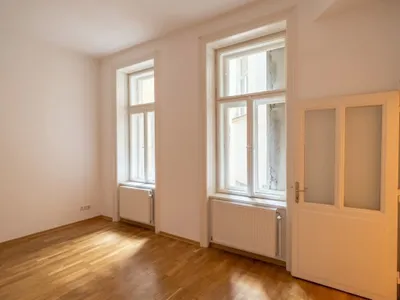 Außergewöhnliche Altbau-Stadtwohnung auf ca. 208 m² - Wohnen auf Vorzeigeniveau in Neubau – Bild 2