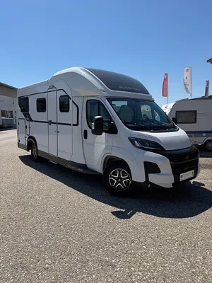 Teilintegriertes Wohnmobil Bürstner Signature SFT 7.1