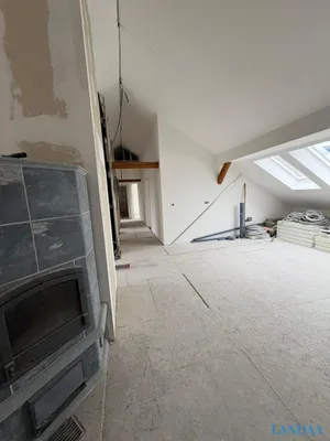 4-Zimmer-Wohnung kaufen in Baden – 146,66 m², € 180.000 – Bild 7 von 9
