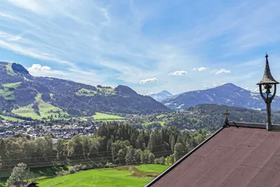2-Zimmer-Wohnung mieten in Kitzbühel – 75 m², € 2.700 – Bild 2 von 10