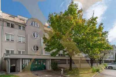 Gewerbeimmobilie mieten in Linz – 22 m², € 334
