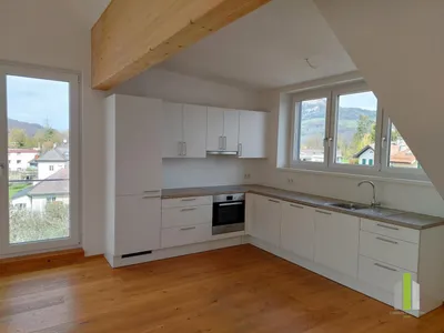3-Zimmer-Wohnung mieten in Salzburg Stadt – 93 m², € 2.355 – Bild 2 von 8