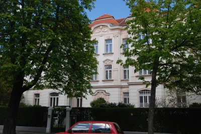 6-Zimmer-Wohnung kaufen in Wien – 200 m², € 1.890.000 – Bild 1 von 21
