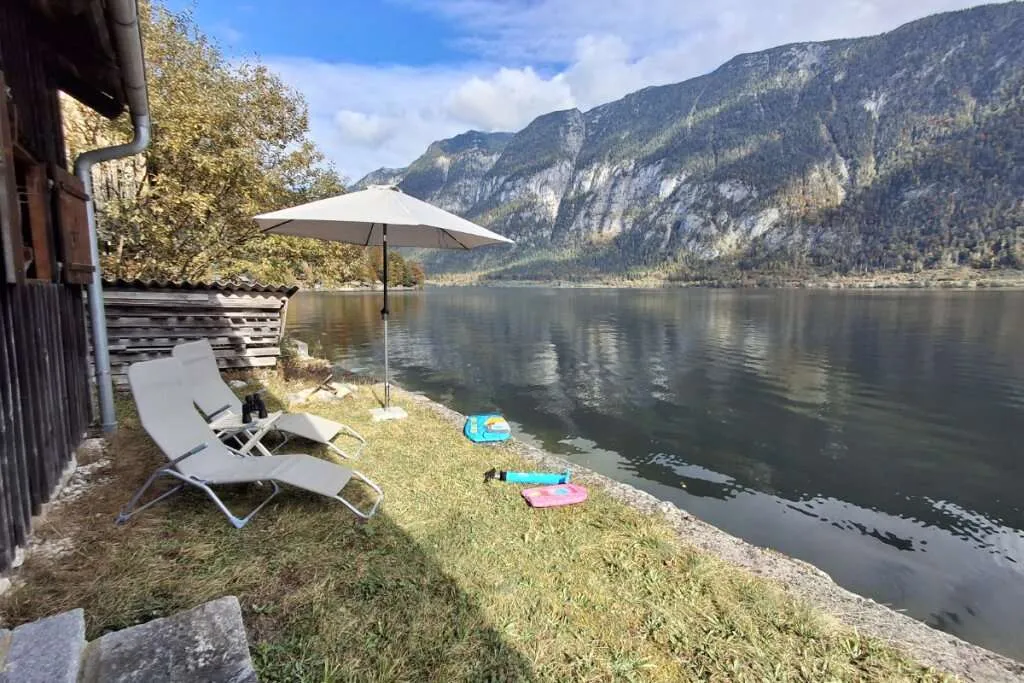 Einzigartig: Badeplatz direkt am Hallstättersee - Ansicht 2