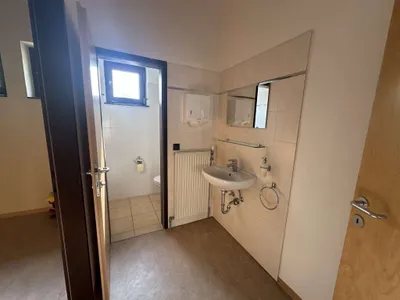 3-Zimmer-Gewerbeimmobilie mieten in Mistelbach – 100 m², € 1.050 – Bild 8 von 15