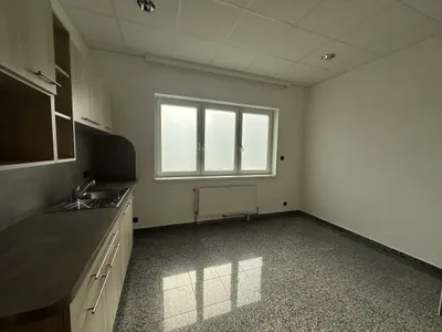 3-Zimmer-Gewerbeimmobilie mieten in Mistelbach – 100 m², € 1.050 – Bild 9 von 15