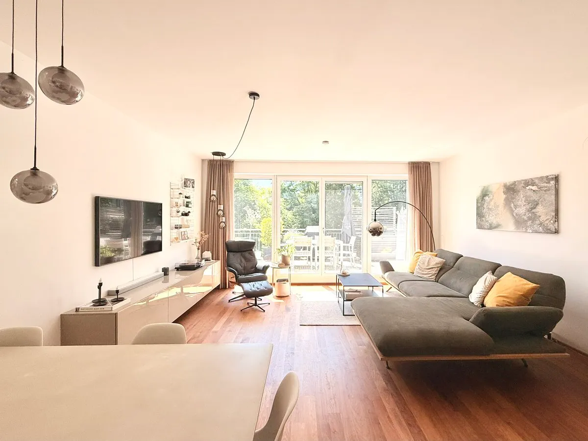 Helle Penthouse-/ Terrassenwohnung in Graz-Mariatrost auf der Platte - ca. 80 m² Wohnfläche, 41 m² Terrasse, 2 Stellplätze inkludiert - Ansicht 3