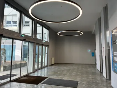 Gewerbeimmobilie mieten in Bruck an der Leitha – 2 991 m², € 9 – Bild 3 von 10