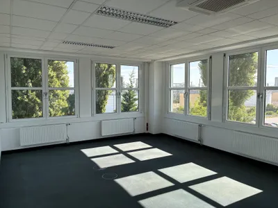 Gewerbeimmobilie mieten in Bruck an der Leitha – 2 991 m², € 9 – Bild 4 von 10