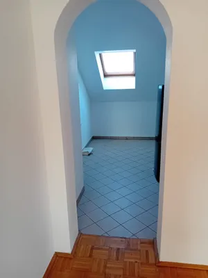 2-Zimmer-Wohnung mieten in Linz Land – 74 m², € 584 – Bild 4 von 5