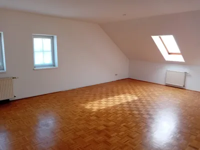 2-Zimmer-Wohnung mieten in Linz Land – 74 m², € 584 – Bild 3 von 5