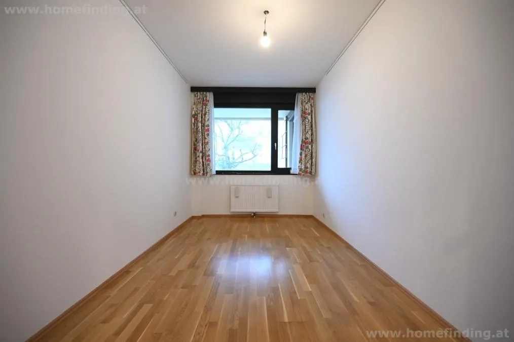 Wohnen mit Pool: moderne 4 Zimmerwohnung mit Loggia, Sauna, Garage – pohled 3