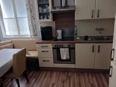 4-Zimmer-Wohnung mieten in Oberpullendorf – 100 m², € 750 – Bild 1 von 6