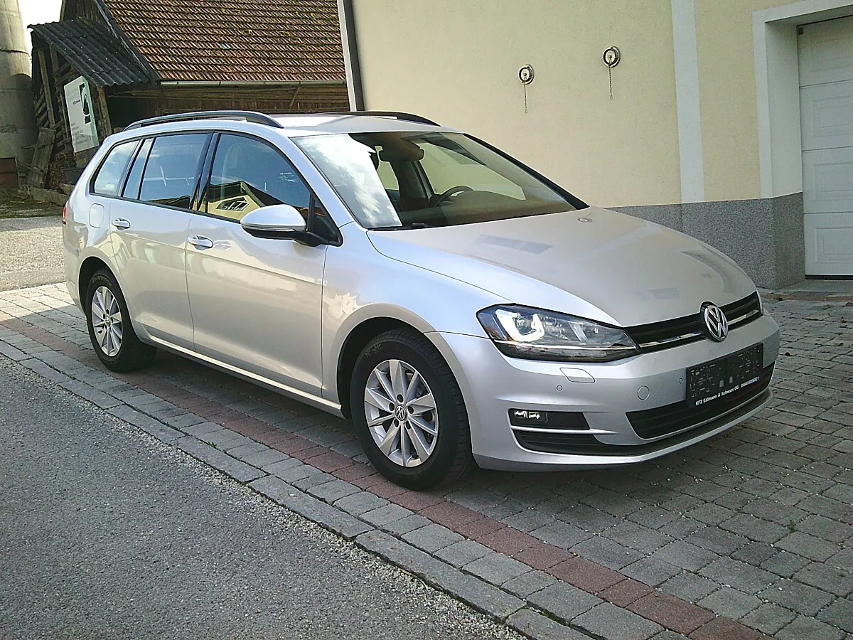 VW Golf Variant Rabbit 1,6 TDI 4Motion (WENIG KM N... Kombi / Family ...