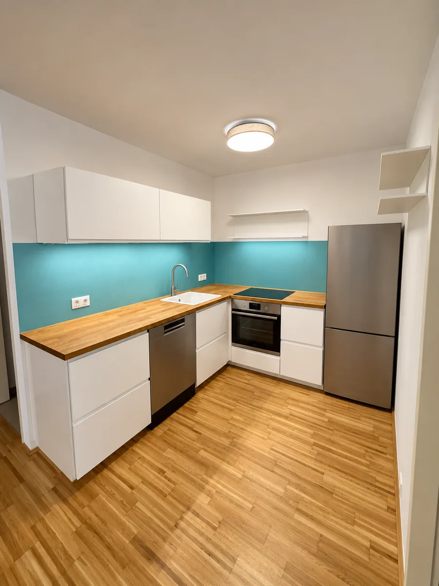 IKEA METOD Küche in L-Form mit Elektrogeräten, € 700,- (5541 Altenmarkt im Pongau)