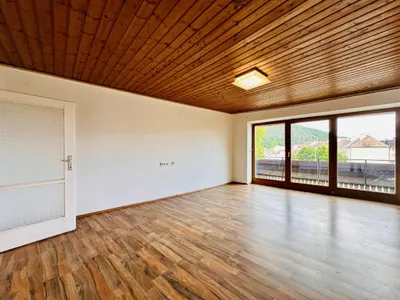 Wohnung mieten in Neunkirchen – 71,32 m², € 699 – Bild 2 von 12