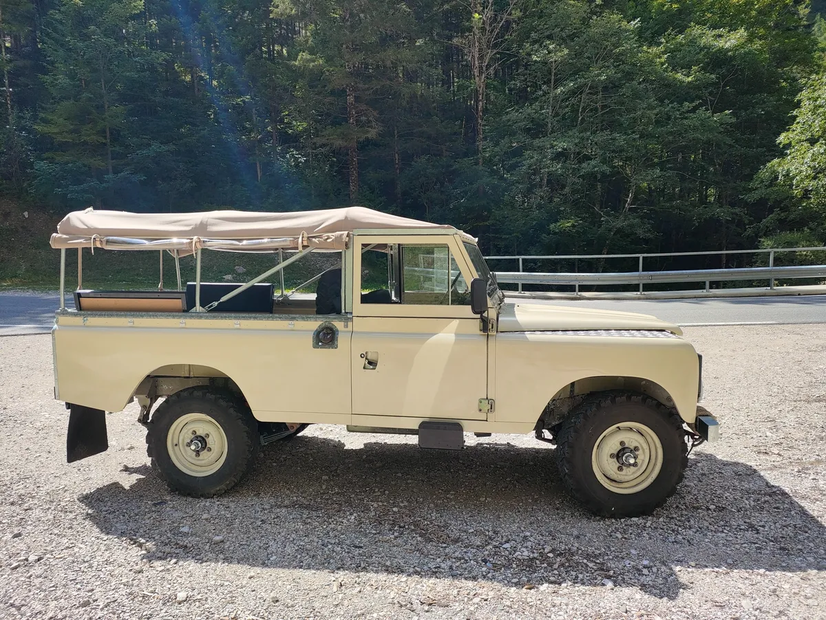 Land Rover Sonstige