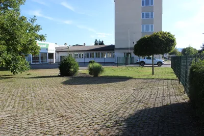 Immobilie mieten in Vöcklabruck – 1 100 m², € 1.500 – Bild 7 von 13