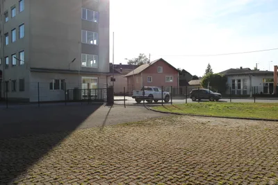 Immobilie mieten in Vöcklabruck – 1 100 m², € 1.500 – Bild 8 von 13