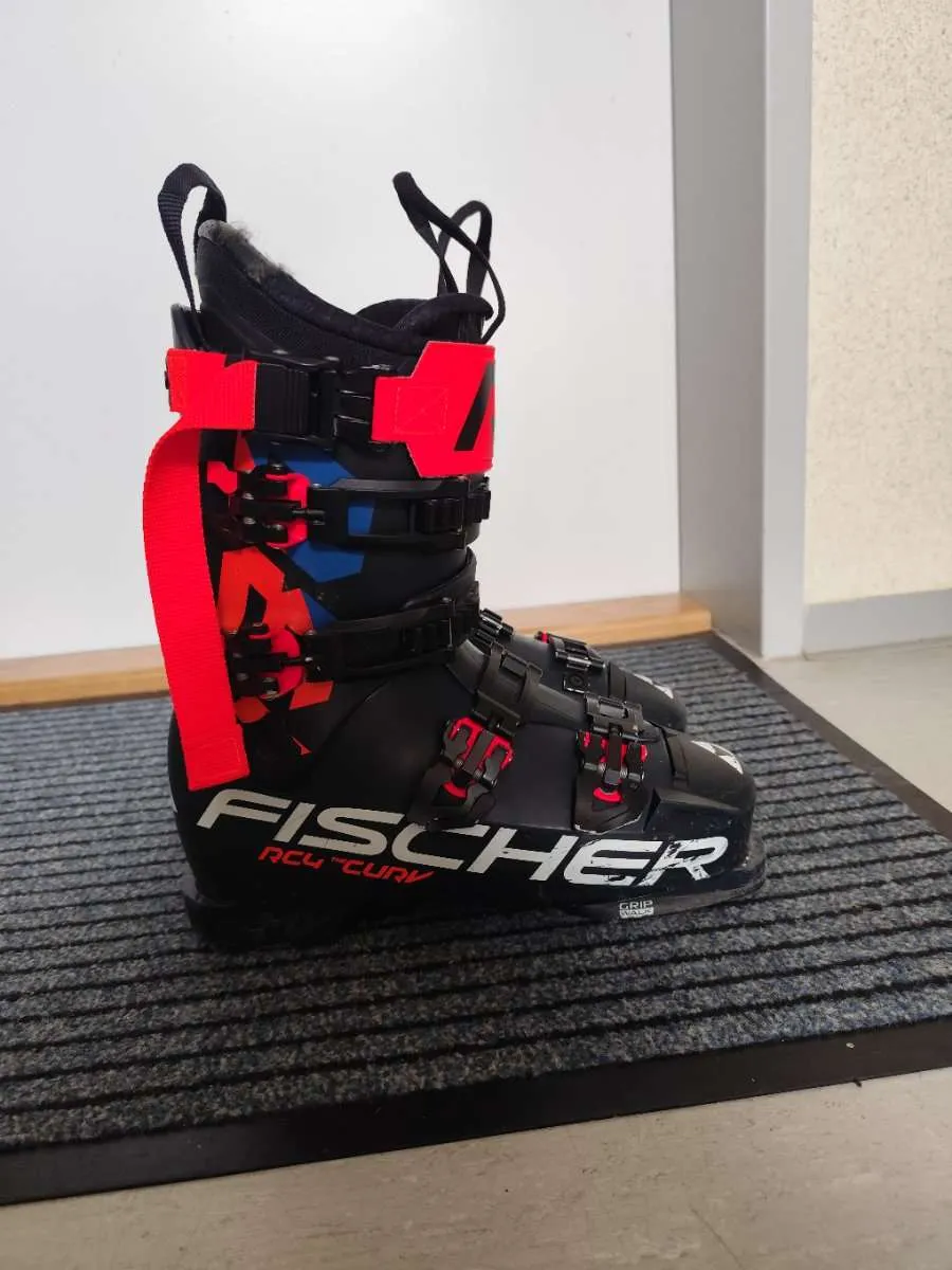 Fischer RC4 The Curv Vacuum 130 Gr. 26.5, € 170,- (2870 St. Corona