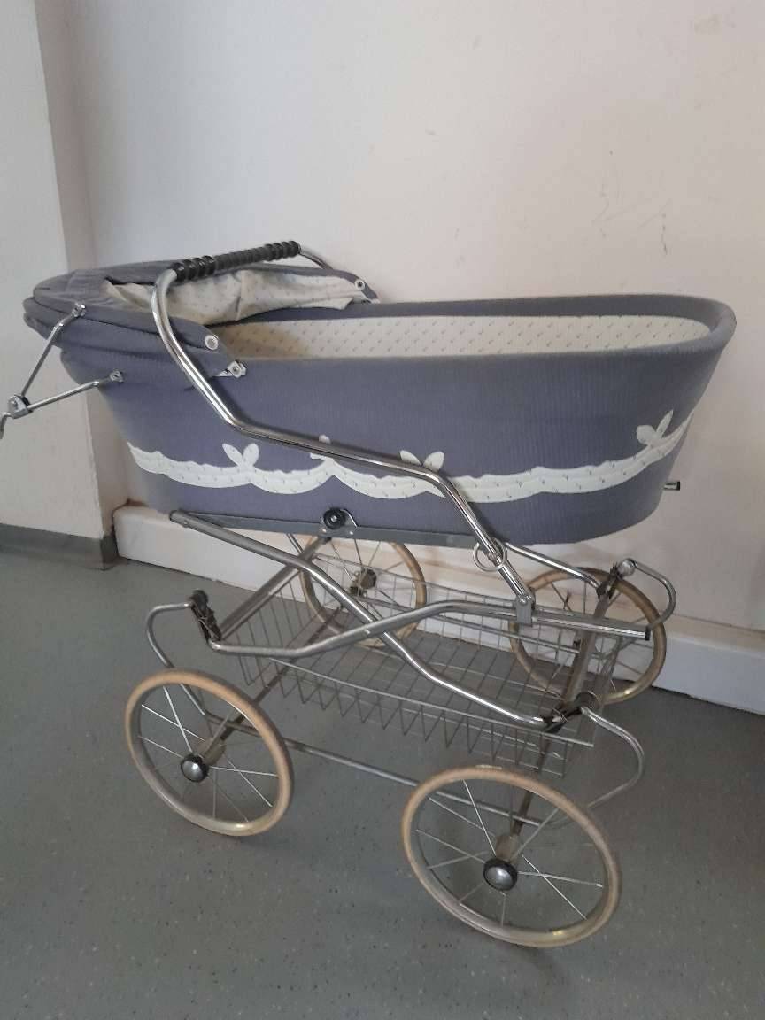 Puppenwagen 70er Jahre,  40,- (8750 Judenburg) - willhaben