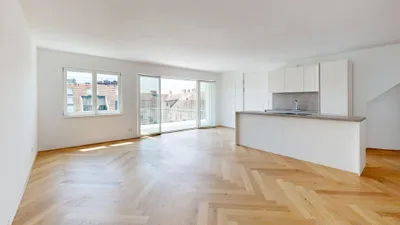 Historischer Charme trifft moderne Energieeffizienz: Altbau DG mit Wärmepumpe und PV!