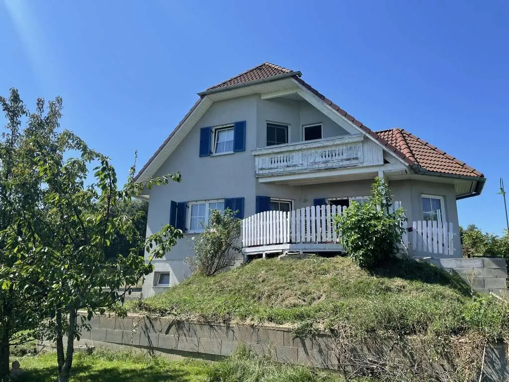 Charmantes Einfamilienhaus mit 1000m² Grundstück in Nodendorf wartet aufs Wachküssen - Ihr neues Zuhause!, Nodendorf
