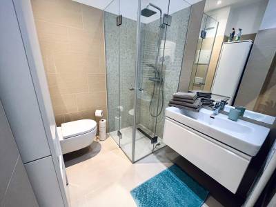 Kurzzeitmiete sonniges Studio-Apartement Westbahnhof-Nähe – Bild 2