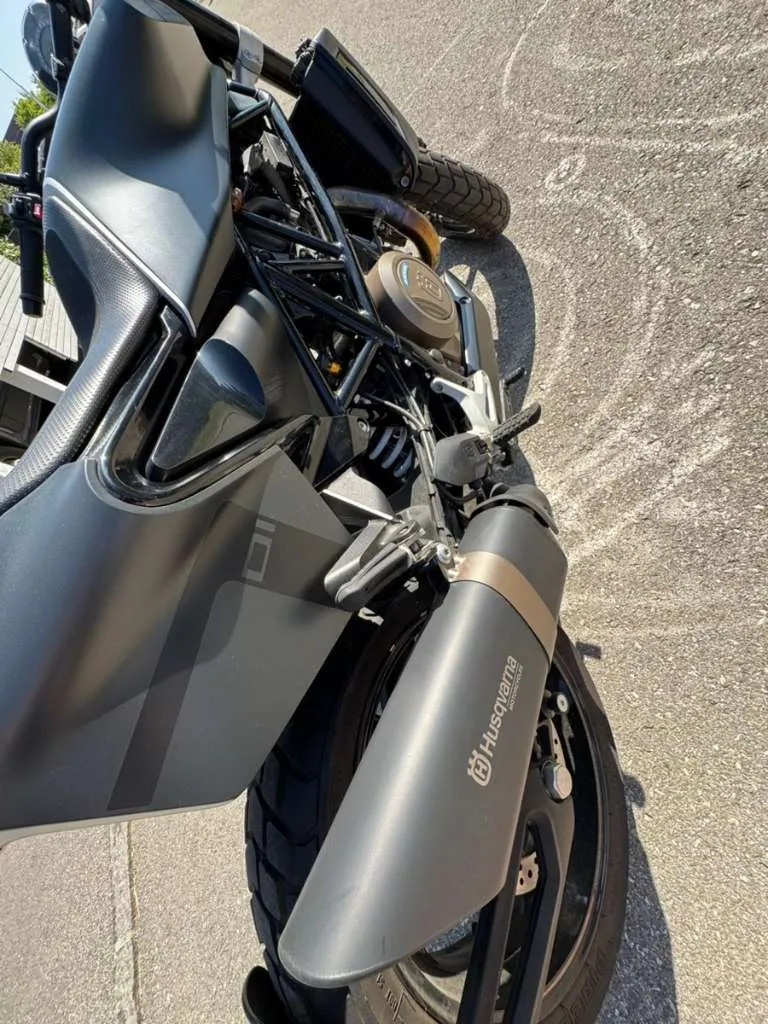 Husqvarna 701 Naked Bike - willhaben