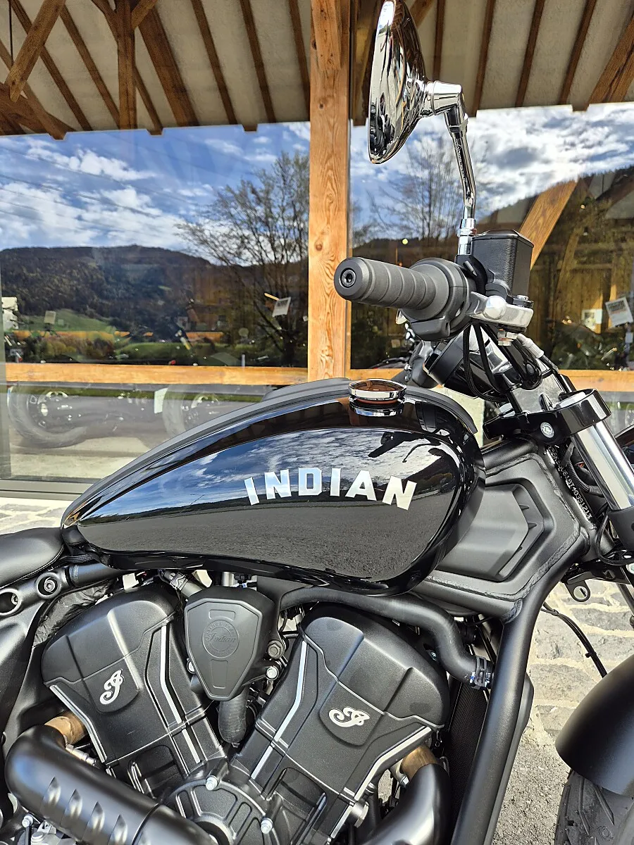 Indian Scout Sixty Bobber Chopper / Cruiser - willhaben