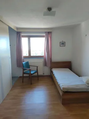 1-Zimmer-Wohnung mieten in Steyr-Land – 20 m², € 320