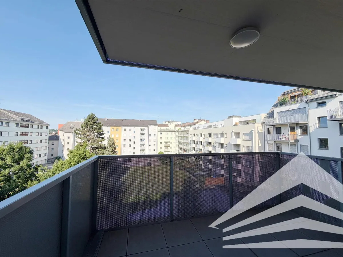 Moderne 3 Zimmer Wohnung mit Küche und Balkon in Linz - Widok 2