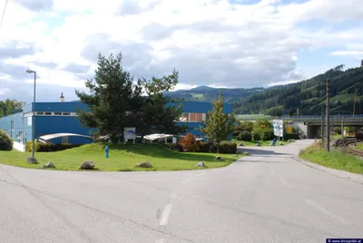 Gewerbeimmobilie mieten in Bruck-Mürzzuschlag – 2 271 m², € 13.350 – Bild 2 von 14