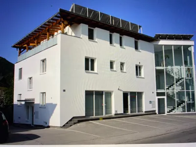 Wohnung mieten in Innsbruck-Land – 26 m², € 790 – Bild 2 von 13